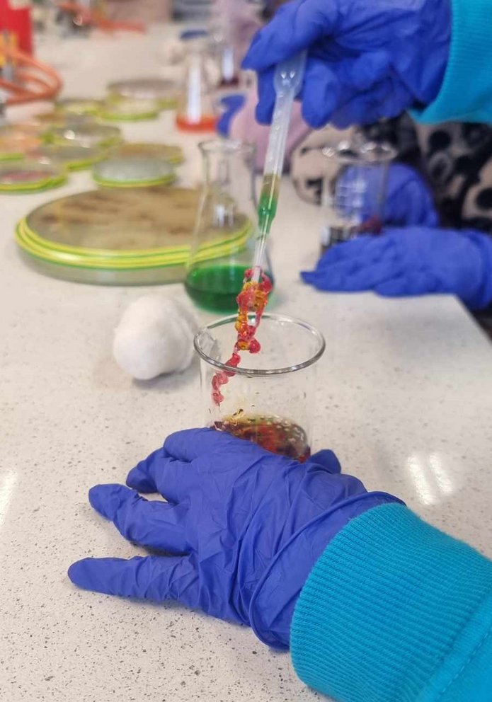 Relacja z eksperymentu opisanego w poście.